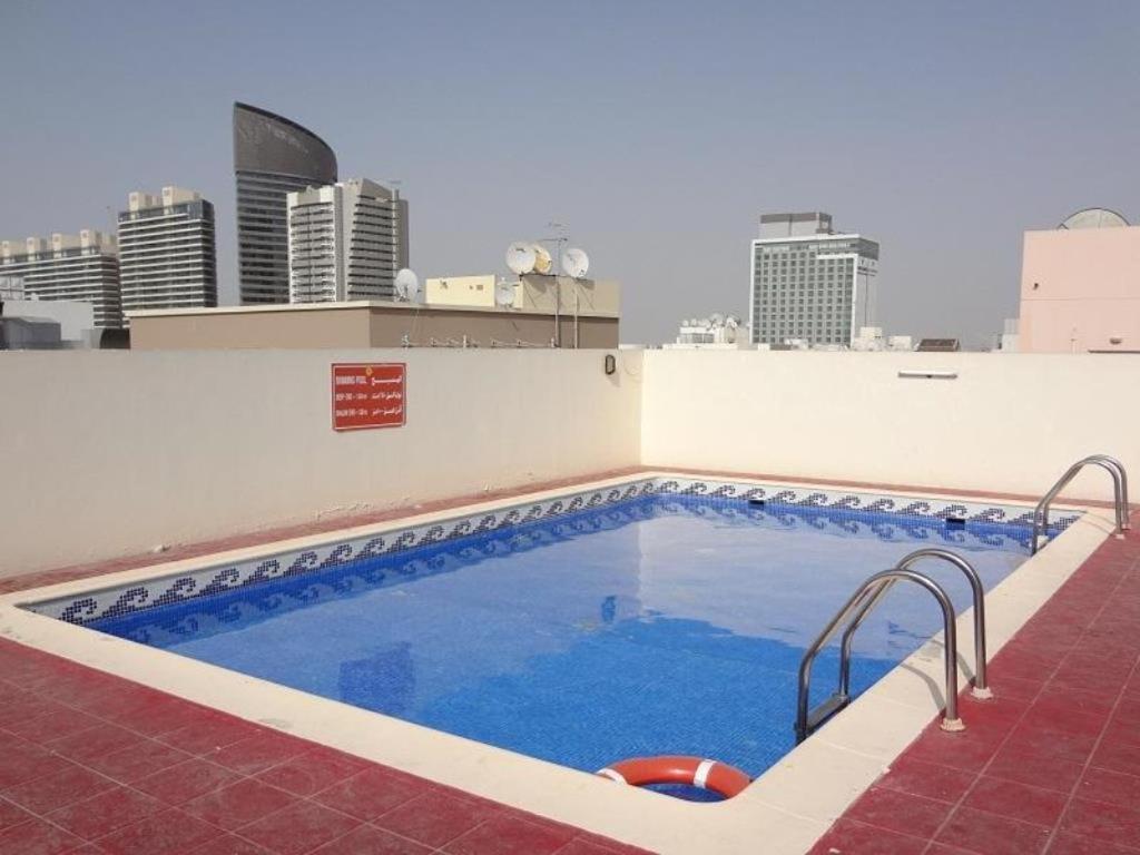 دبي Premiere Hotel Apartments المظهر الخارجي الصورة